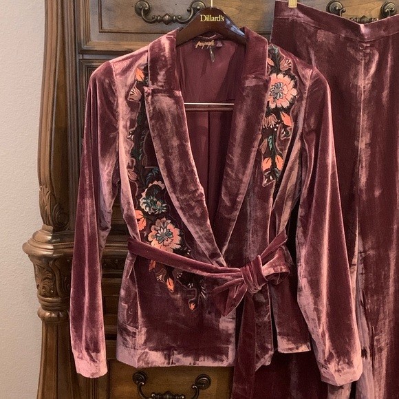 $450 Free People Perfect Illusion Velvet Suit 8 - Picture 5 of 14